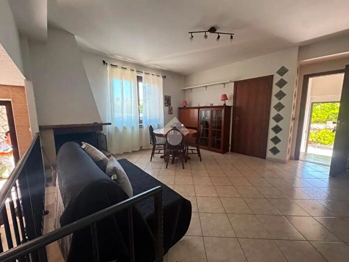 Casa con 6 locali in vendita in Via degli Appennini, Avezzano
