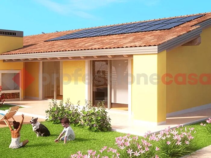 Casa quadrilocale in vendita in Via della Serenissima, Veronella