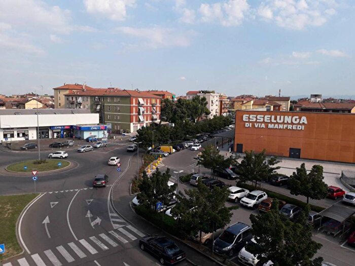 Appartamento trilocale in affitto in Via Giuseppe Manfredi, Dante Cheope, Piacenza