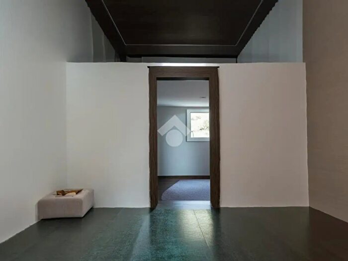 Appartamento trilocale in vendita in Vicolo Muzio, Palermo