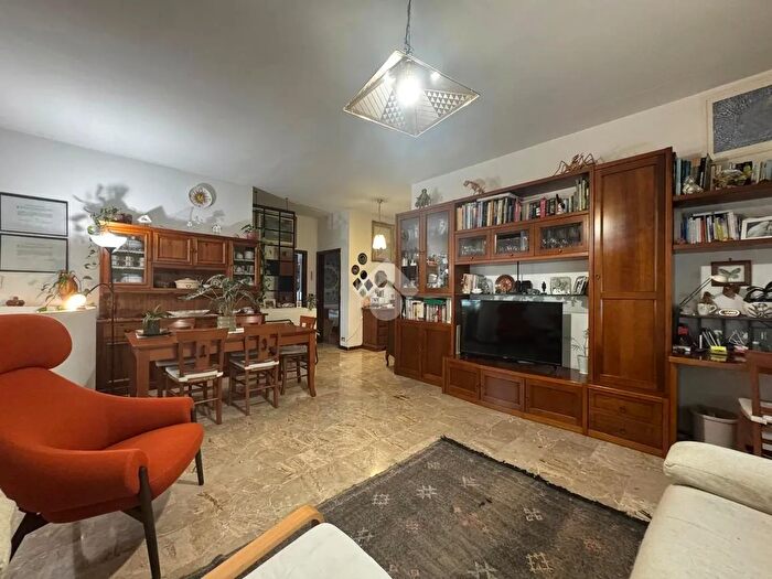 Casa con 5 locali in vendita in Vicolo Aventino, Montegrotto Terme