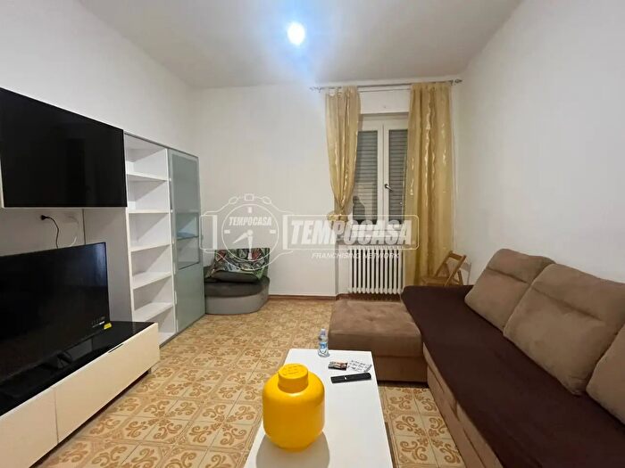 Appartamento quadrilocale in vendita in Via Fiume, Asti