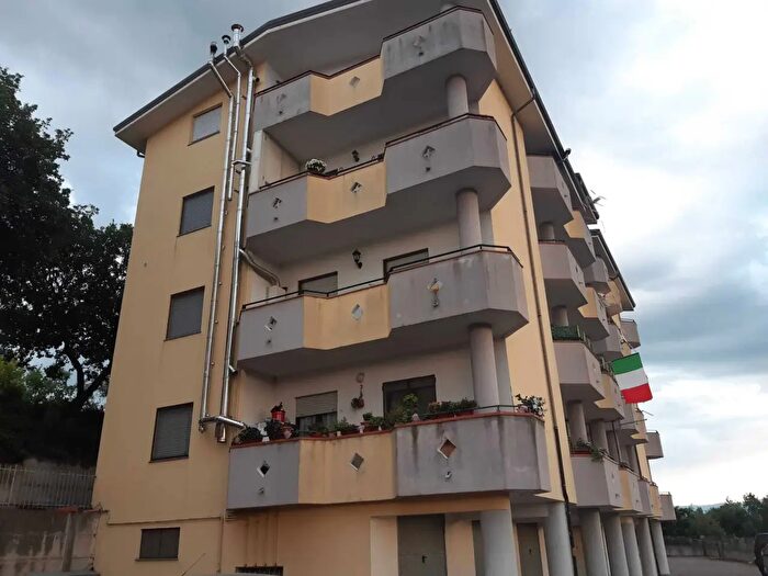 Appartamento quadrilocale in vendita in Via Generale Carlo Alberto dalla Chiesa Snc, Rose