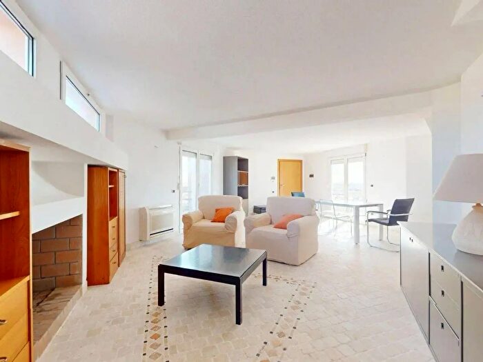 Appartamento trilocale in vendita in Via Amsicora, Monserrato