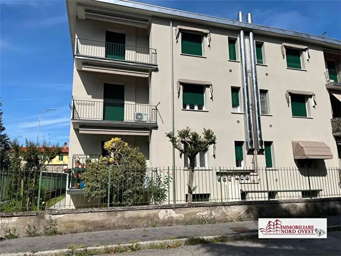 Appartamento quadrilocale in vendita in Via Villaggio Saffa, Magenta