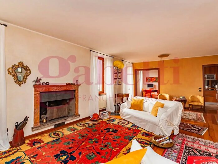 Appartamento quadrilocale in vendita in Via Raboni, Bergamo