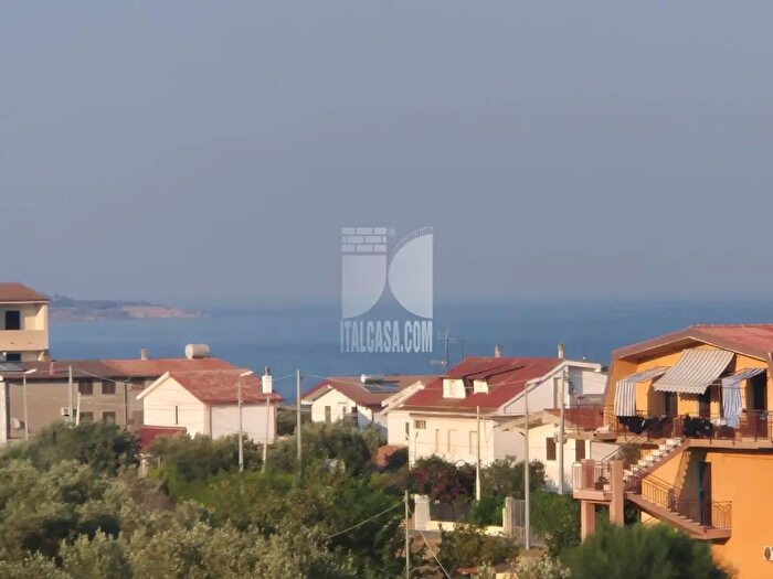 Appartamento trilocale in vendita in Via Monte Olimpo, Isola Di Capo Rizzuto