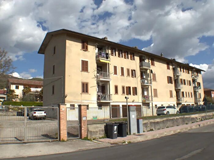Appartamento trilocale in vendita in Viale Duca degli Abruzzi, Cittaducale