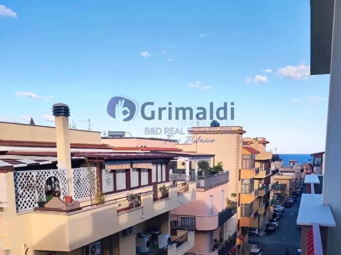 Appartamento trilocale in vendita in Via Marco Polo, Bagheria
