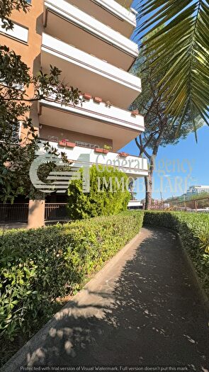 Appartamento trilocale in vendita in Via Antonio Pisano, Roma