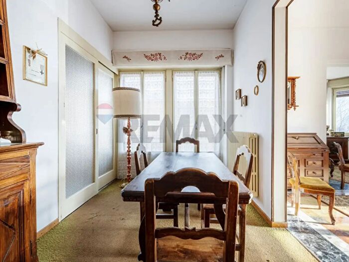 Casa con 5 locali in vendita in Via Brigata Cesare Battisti, Verbania