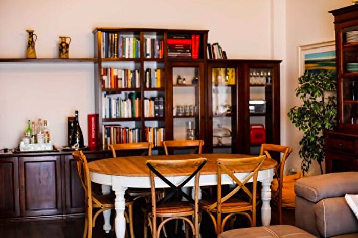 Appartamento quadrilocale in vendita in Via Tenente Antonio Genovese, Barcellona Pozzo Di Gotto