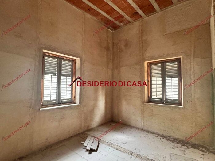 Casa con 6 locali in affitto in Via Salemi, Centro, Trapani