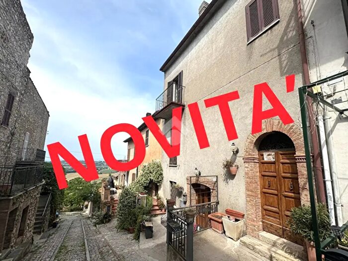 Appartamento con 5 locali in vendita in Schifanoia Centro, Narni