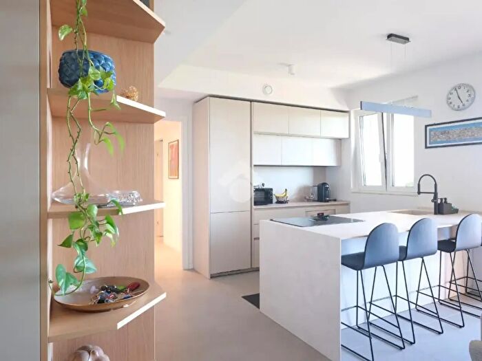 Appartamento trilocale in vendita in Via S Rocco, Segrate