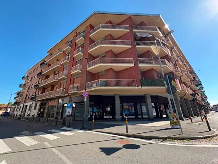 Appartamento quadrilocale in affitto in Via Novembre, Carignano