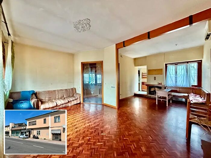 Appartamento con 8 locali in vendita in Via Reale, Ravenna