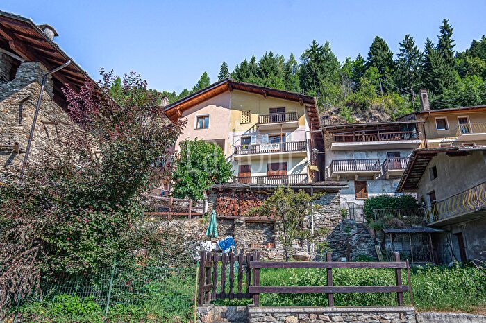 Appartamento trilocale in vendita in Frazione Thomasset a, Avise