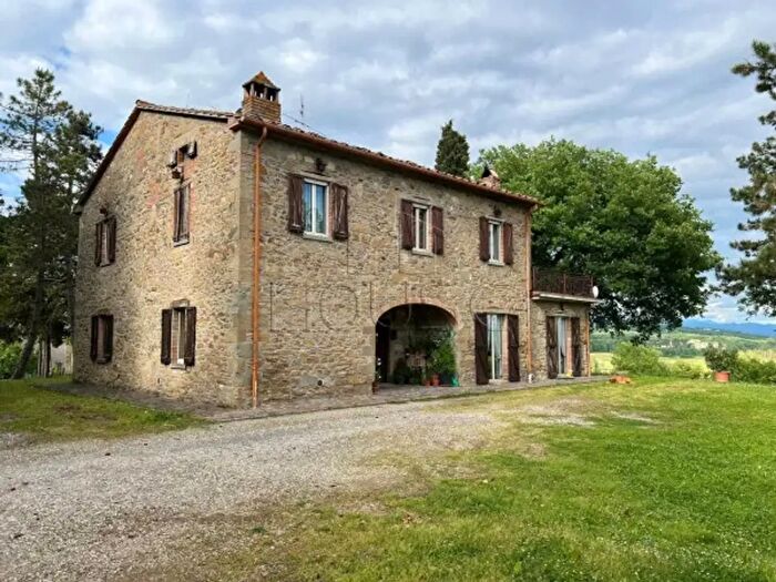 Casa con 6 locali in vendita in Loc San Salvatore, Anghiari