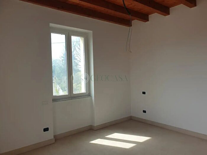 Appartamento trilocale in vendita in Sarzana