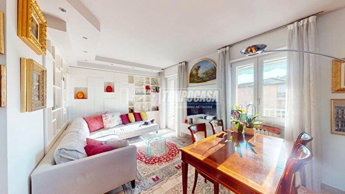 Appartamento quadrilocale in vendita in Via San Vincenzo, Cesano Maderno