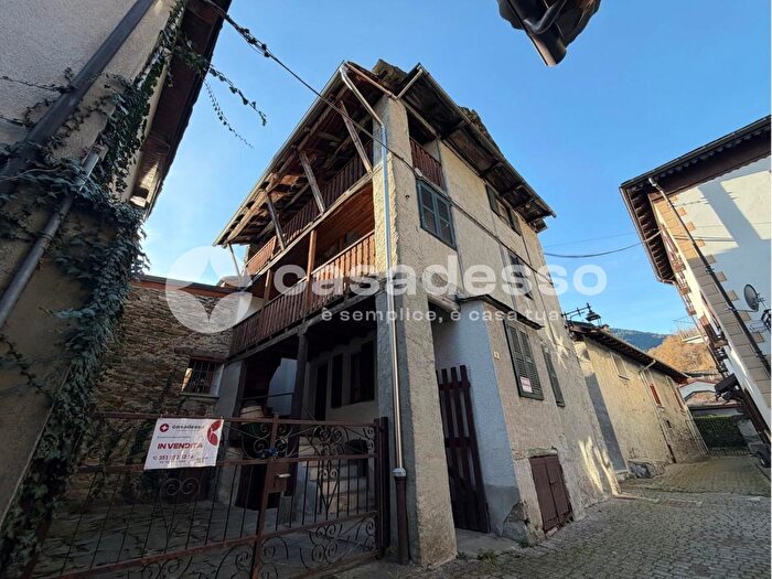 Casa quadrilocale in vendita in Via Picetta, Scopello