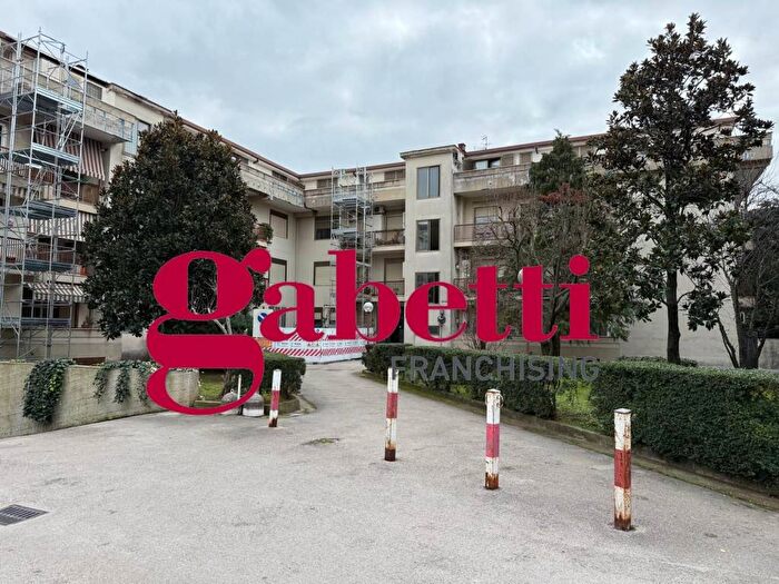 Casa bilocale in affitto in Via Laviano, Stadio, Caserta