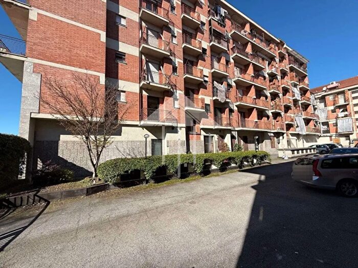 Appartamento quadrilocale in vendita in Piazza I Maggio, Asti