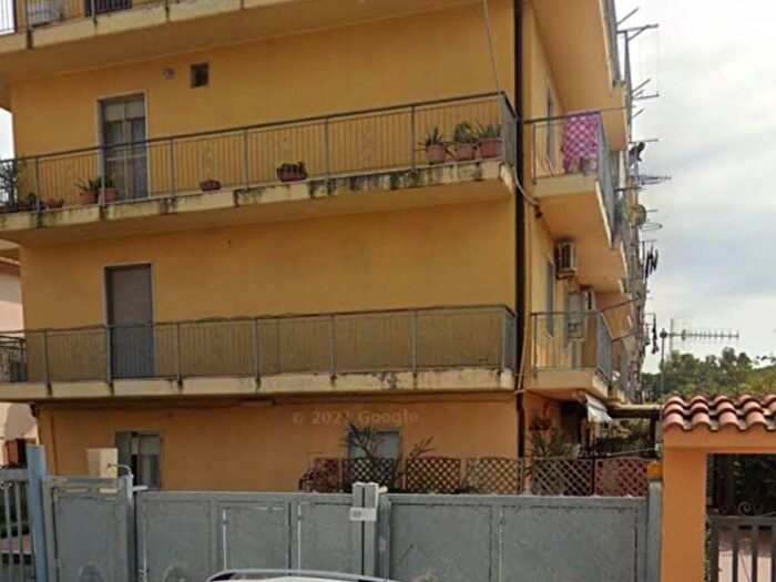 Appartamento trilocale in affitto in Via U Fondacaro No Number, Catanzaro Lido, Catanzaro