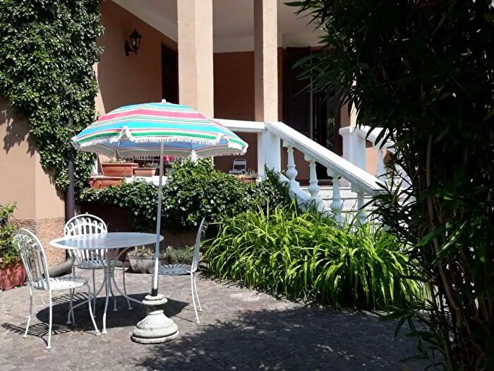 Appartamento bilocale in affitto in Porto Valtravaglia