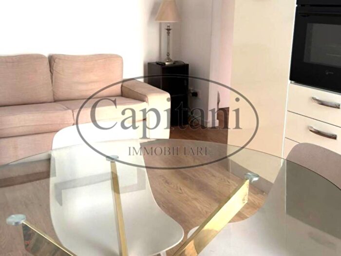 Appartamento bilocale in affitto in Via Bonaventura Zumbini, Famagosta, Milano