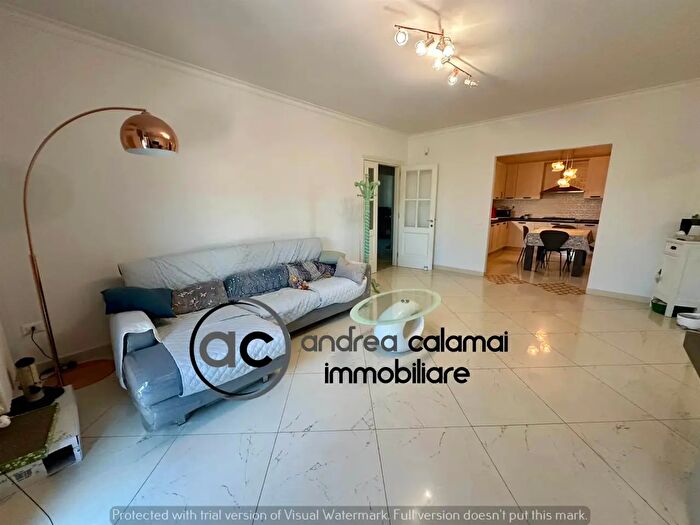 Appartamento quadrilocale in vendita in Via Amos Zanibelli, Prato