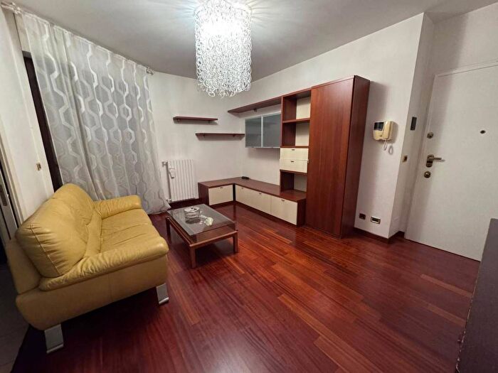Appartamento trilocale in affitto in Via Donizetti, Santa Maria, Collegno