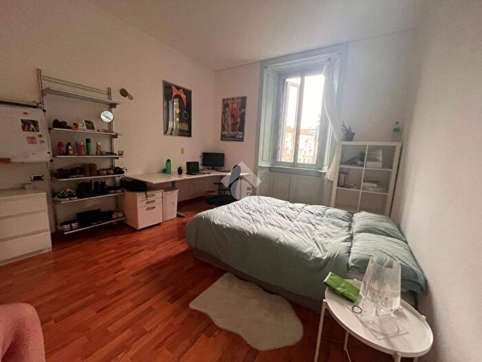 Appartamento trilocale in affitto in Viale Tibaldi, Corso San Gottardo, Milano