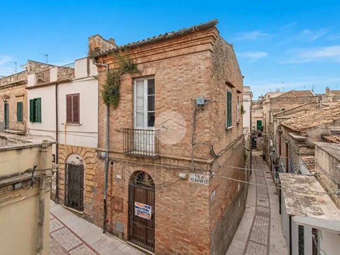 Casa quadrilocale in vendita in Via San Gaetanello, Vasto
