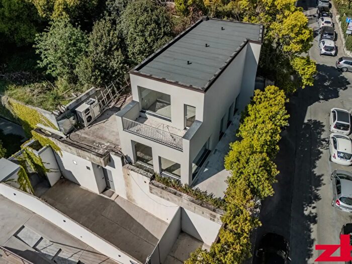 Casa con 6 locali in vendita in Via Vassallo, Genova