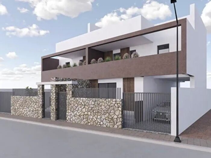 Casa quadrilocale in vendita in Via Vecchia Barletta, Andria