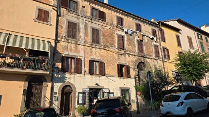 Appartamento con 5 locali in vendita in Via Andrea Doria, Viterbo