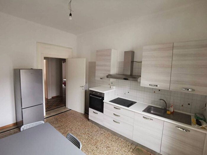 Appartamento trilocale in affitto in Via Principessa Clotilde, San Donato, Torino