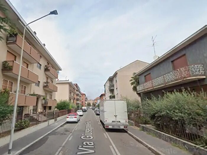 Appartamento bilocale in affitto in Via Giuseppe Parini, Milano