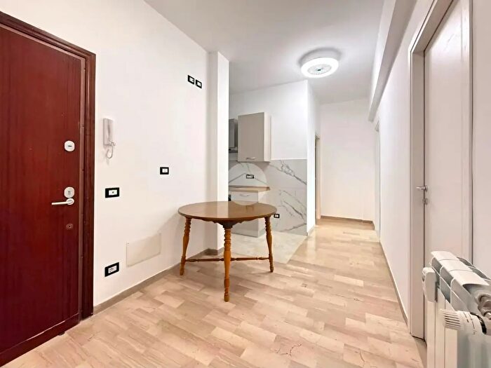 Appartamento bilocale in vendita in Viale Guglielmo Marconi, Roma