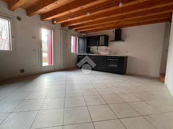 Appartamento bilocale in affitto in Centro, Bassano del Grappa