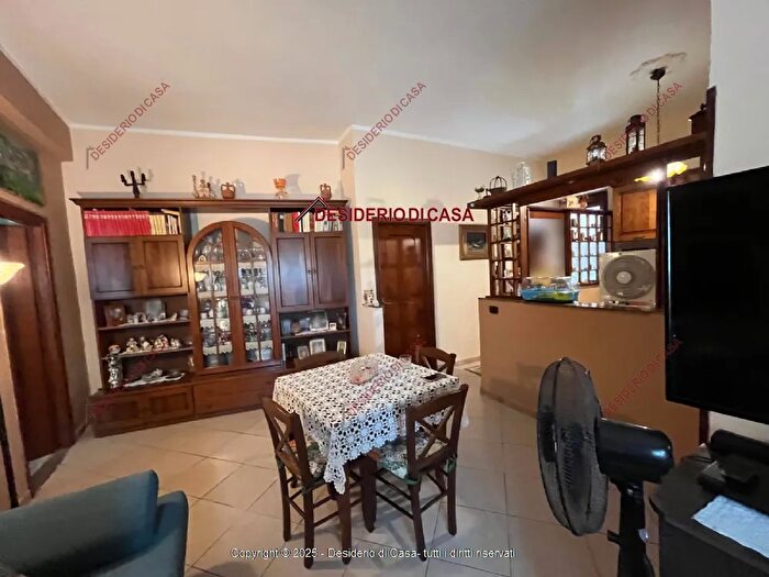 Appartamento trilocale in vendita in Ficarazzi