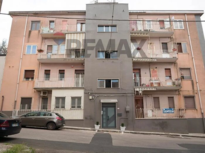 Appartamento con 5 locali in vendita in Via Venezia, Enna