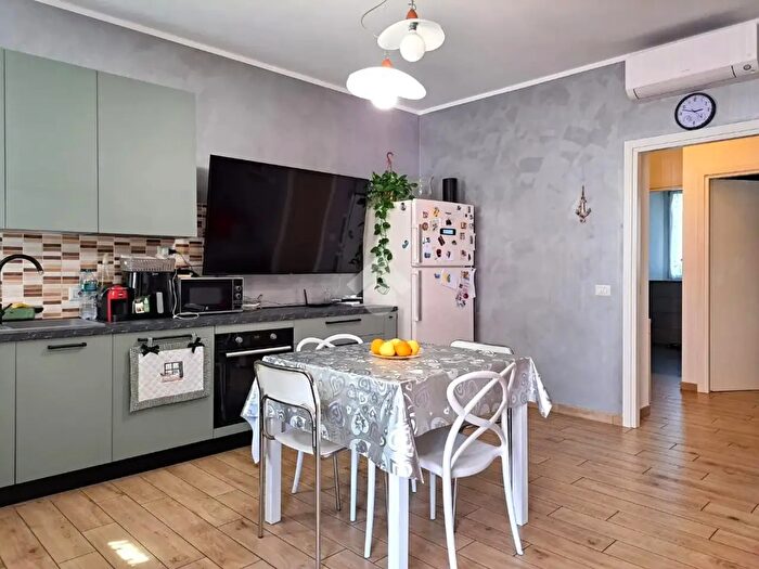 Appartamento bilocale in vendita in Via per Cascina Emanuela, Solaro