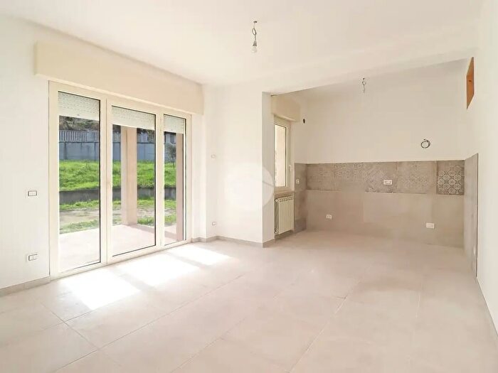 Appartamento quadrilocale in vendita in Via Canale, Bucchianico
