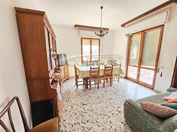 Appartamento con 5 locali in vendita in Umbertide Via Migliorati, Umbertide