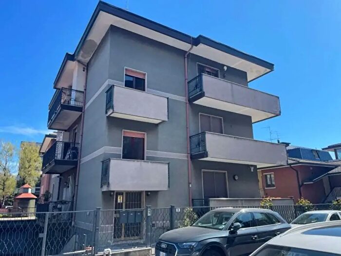 Appartamento quadrilocale in vendita in Via Gesù, Opera