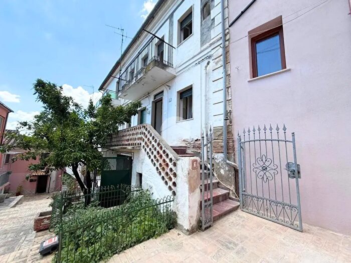 Appartamento quadrilocale in vendita in Vico Dee, Pianella