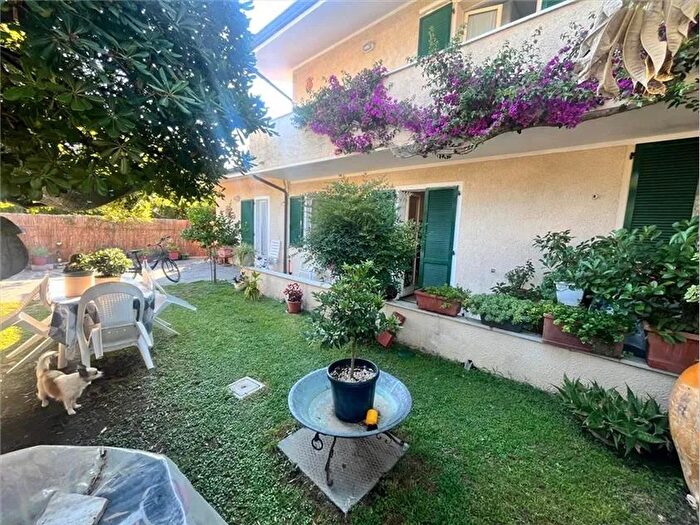 Casa in vendita in Forte Dei Marmi